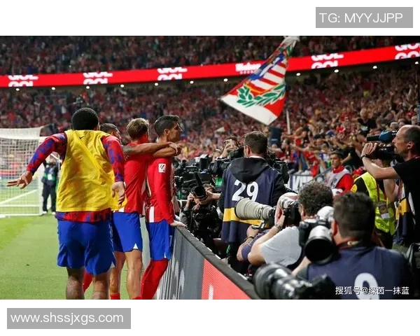 西甲焦点战皇马小胜利物浦红牌争议引发全场热议战术分析揭秘