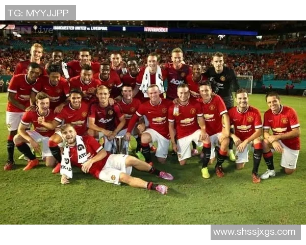 国王杯激战:那不勒斯与曼联战平引发全场热议与焦点分析