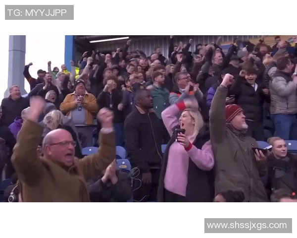 足总杯惊天冷门巴萨以3-0横扫阿森纳全场沸腾